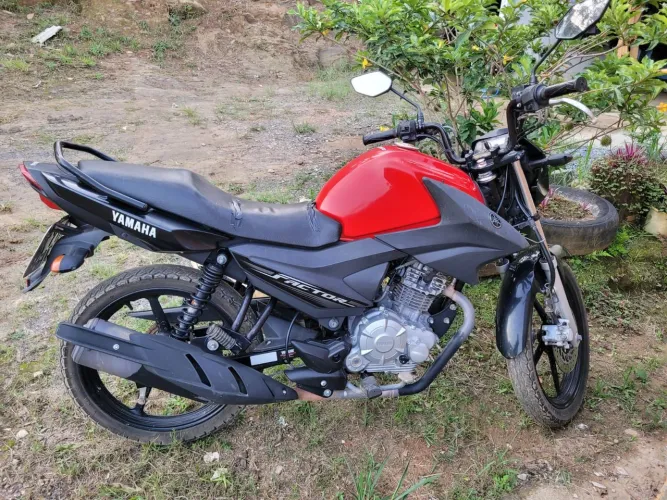 moto abaixo da tabela 