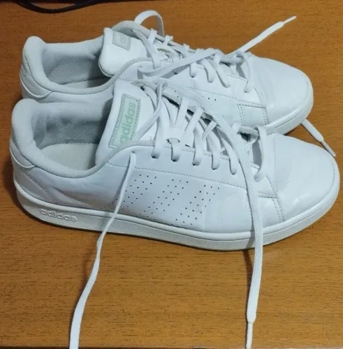 Tênis Adidas advasntage n36 branco sola verde 
