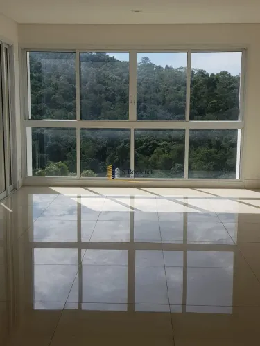 Maravilhoso apartamento venda ou locação Ed. The Penthouses - 4 suítes