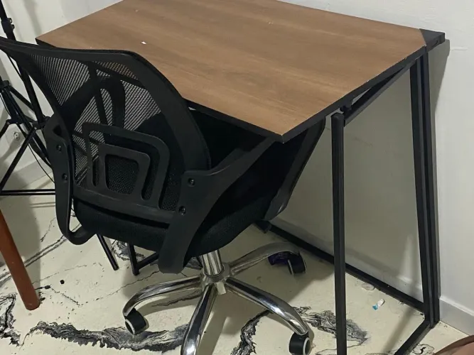 MESA COM CADEIRA 150