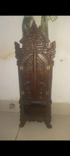 ORATÓRIO EXCLUSIVO EM MADEIRA DE LEI
