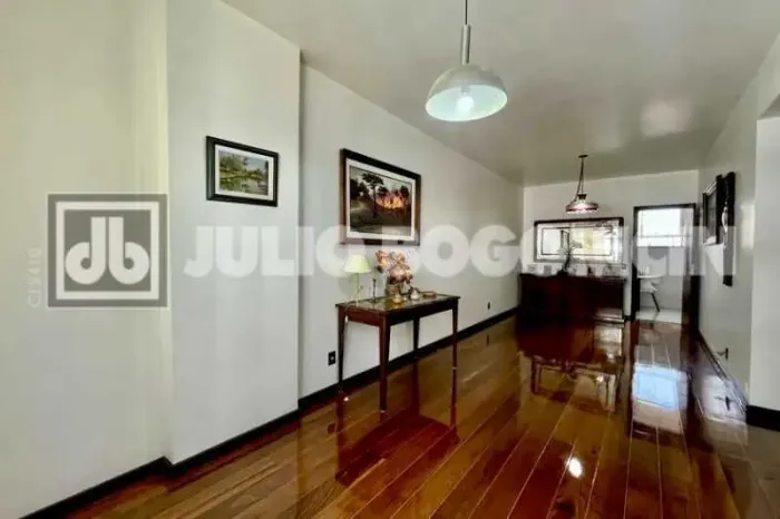 Apartamento : Padrão / Residencial / Copacabana