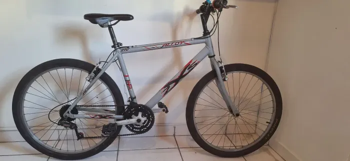 Bicicleta Caloi Aluminium Aro 26 - 21 Marchas - Quadro Leve