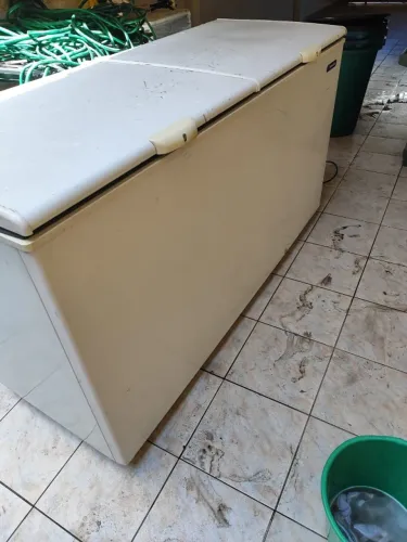 Freezer Horizontal 546l Metalfrio Branco Bivolt
