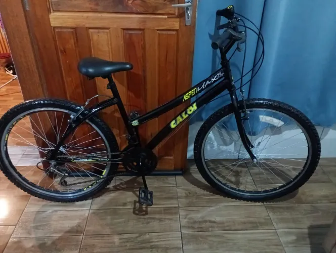 Bicicleta aro 26 em ótimo estado