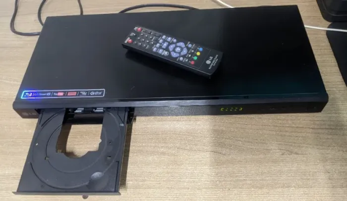 Dvd Blu-ray Player LG BP220 c/Usb