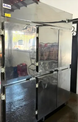 GELADEIRA COMERCIAL FRILUX