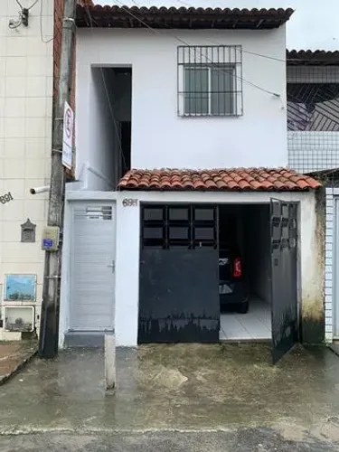 CASA ALTOS COM 3 QUARTOS, LOCALIZADA A 200M DA AV. BEZERRA DE MENEZES, NAS PROXIMIDADES DA