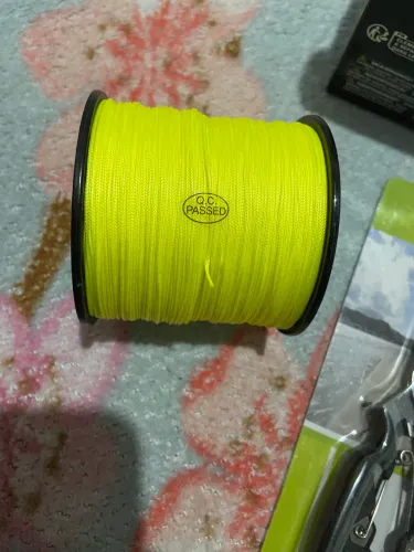 linha de pesca multifilamento da marca JOF, modelo X12 e Alicate de Pesca Multifunciona