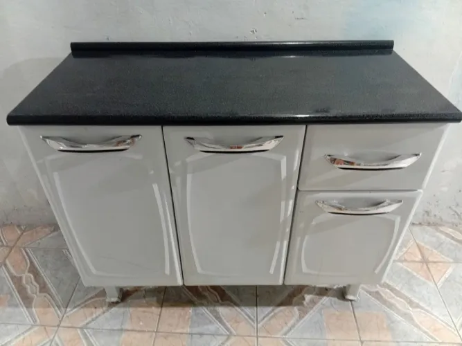Balcão em aço telasul seminovo