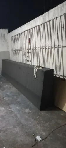 Vendo toldo e portão 