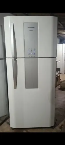 GELADEIRA ELETROLUX DIGITAL 553L