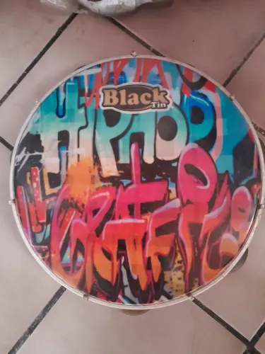 Pandeiro Black Tin 6 platinelas de cobre com grafismo