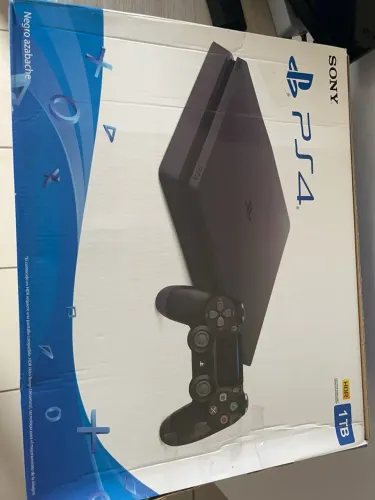 PS4 Slim 1TB + 3 Jogos Originais + Caixa