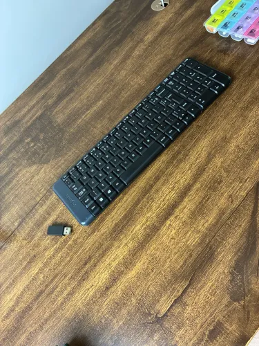 Teclado sem fio logitech K220 pouco uso