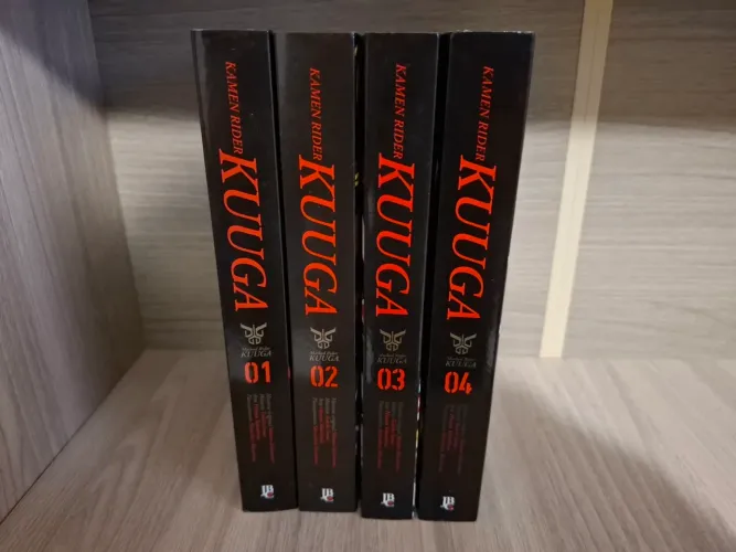 Kamen Rider Kuuga (Mangá) - Volumes 1 ao 4