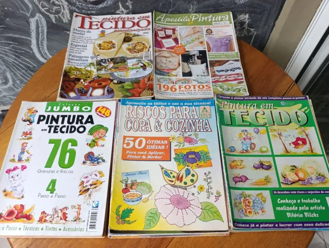 REVISTAS PINTURA EM TECIDO APOSTILAS DE PINTURA ARTESANATO LOTE 45 REVISTAS VARIADAS.