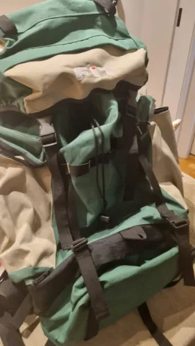 Mochila de trilha FIT 35l - nunca usada