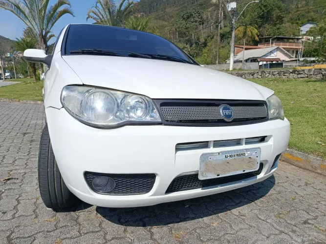 Fiat Siena HLX 1.8 MPI Flex 8V 4P 2005