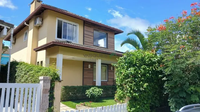 Casa em condomínio à Venda em Vargem Grande, Teresópolis - RJ