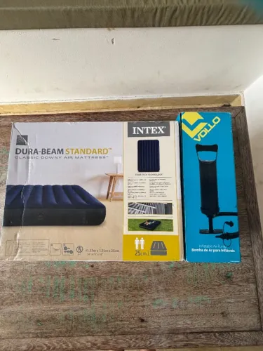 Kit colchão inflável + bomba de ar