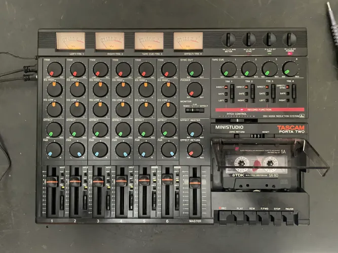 Tascam Portastudio Porta Two gravador multipistas fita cassete fostex sansui teac marantz