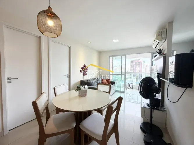 Humberto Fontenele | Apartamento Compacto com Móveis Projetados no Meireles