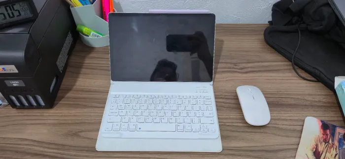 Tablet S9 Fe usado + teclado e mouse