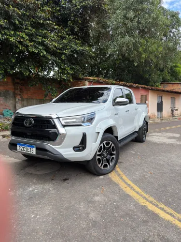 Toyota Hilux CD SRX Plus 4X4 2.8 TDI Die. Aut. 2024