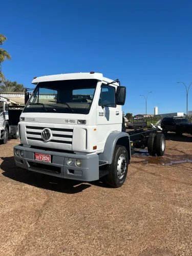 Volkswagen VW 15180 Ano 2011 4x2 Caminhão Toco No Chassis