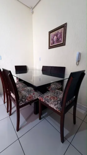 Mesa de 6 cadeiras