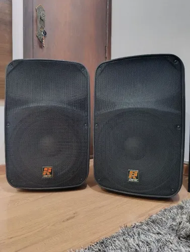 Par de Caixas Ativas Staner SR315a <br>bi Volt 300wats usb - Bluetooth 