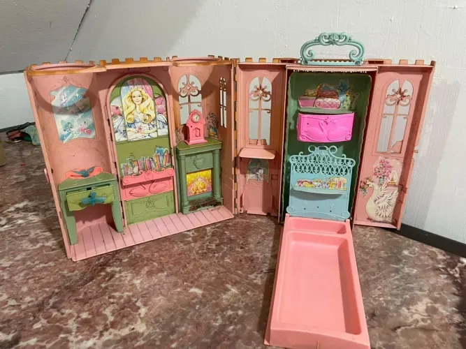 Castelo da barbie antigo