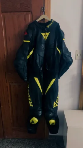 MACACÃO DAINESE 2 PEÇAS 56