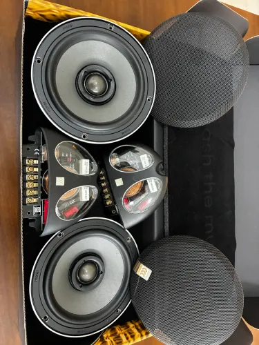 Morel Hybrid Integra 62