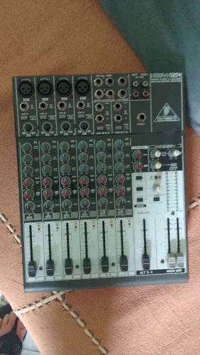 Mesa Behringer