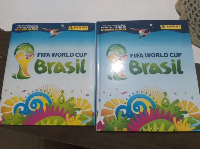 Álbum da Copa do Mundo de 2014 - Capa dura e capa normal