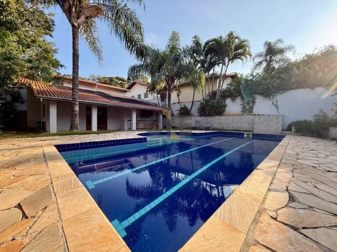Casa com 3 dormitórios, sendo 3 suítes para venda e locação - Granja Viana - Cotia - SP