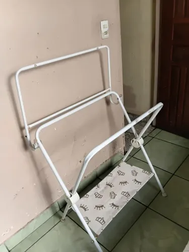 Suporte para berço dobrável