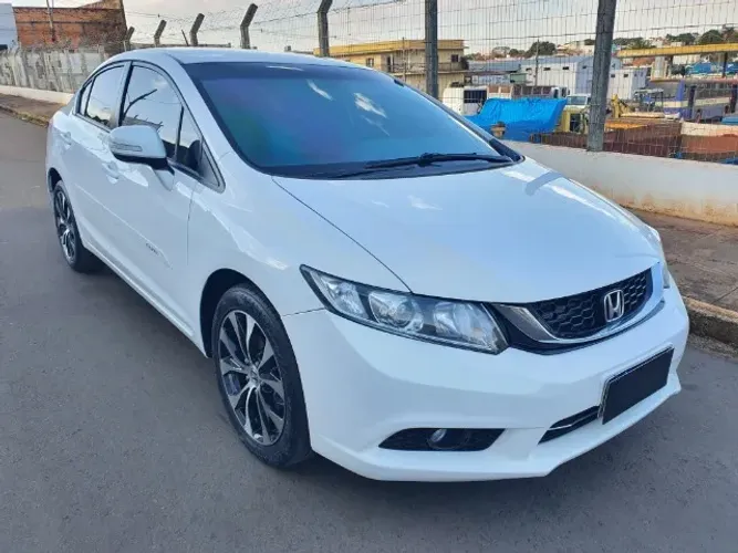 Honda Civic Sedan LXR 2.0 Flexone 16V Aut. 4P 2016