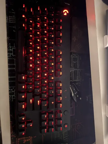Teclado Logitech Pro