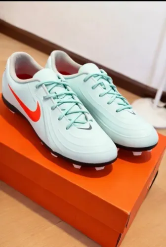 Chuteira Nike GX phantom club