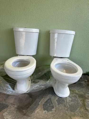 Vasos sanitário semi novo