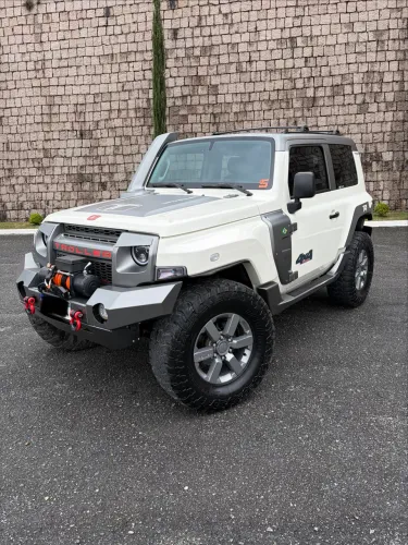 Troller T-4 4X4 3.2 20V TDI Cap. Rígida Diesel 2015