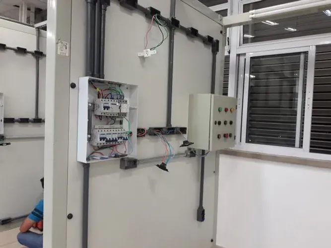 Serviços Elétricos Residenciais e Comerciais