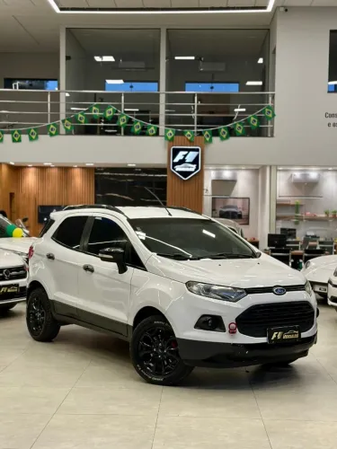 Ford Ecosport Freestyle 1.6 16V Flex 5P 2014