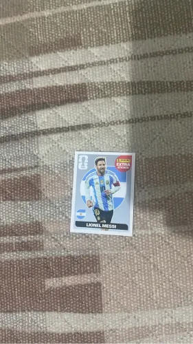 Figurinha legend prata do Messi 