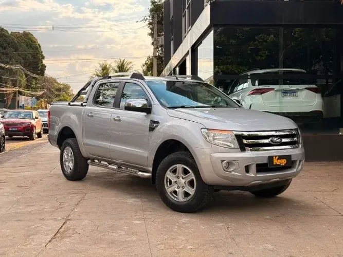 Ford Ranger XLT 2.5 16V 4X2 CD Flex 2014