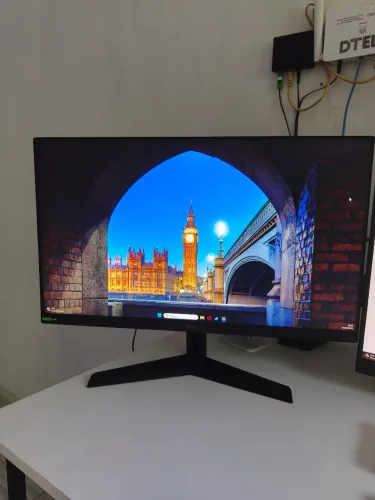 Monitor LG Ultragear IPS 180hz 24 polegadas