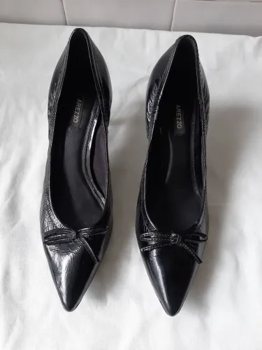 Sapato scarpin preto Arezzo 